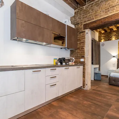 Apartment Giorgiapartaments Bronze Esclusive *