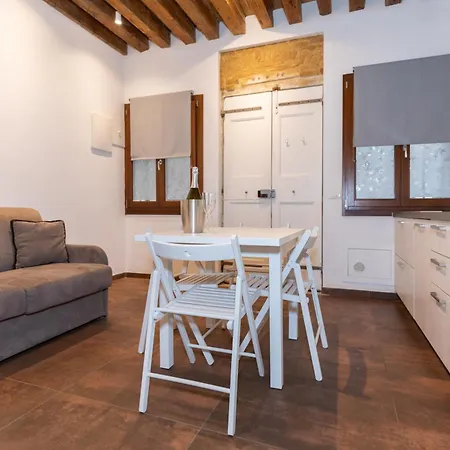 Apartmán Giorgiapartaments Bronze Esclusive *